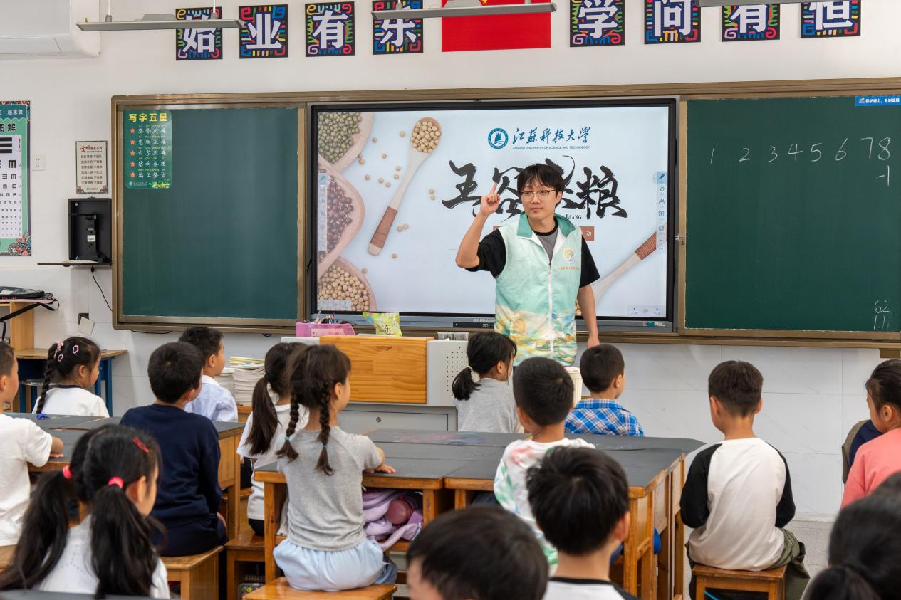 1745235600987515.png 图片1.png