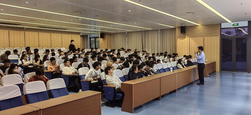 1699529122263284.png image005.png