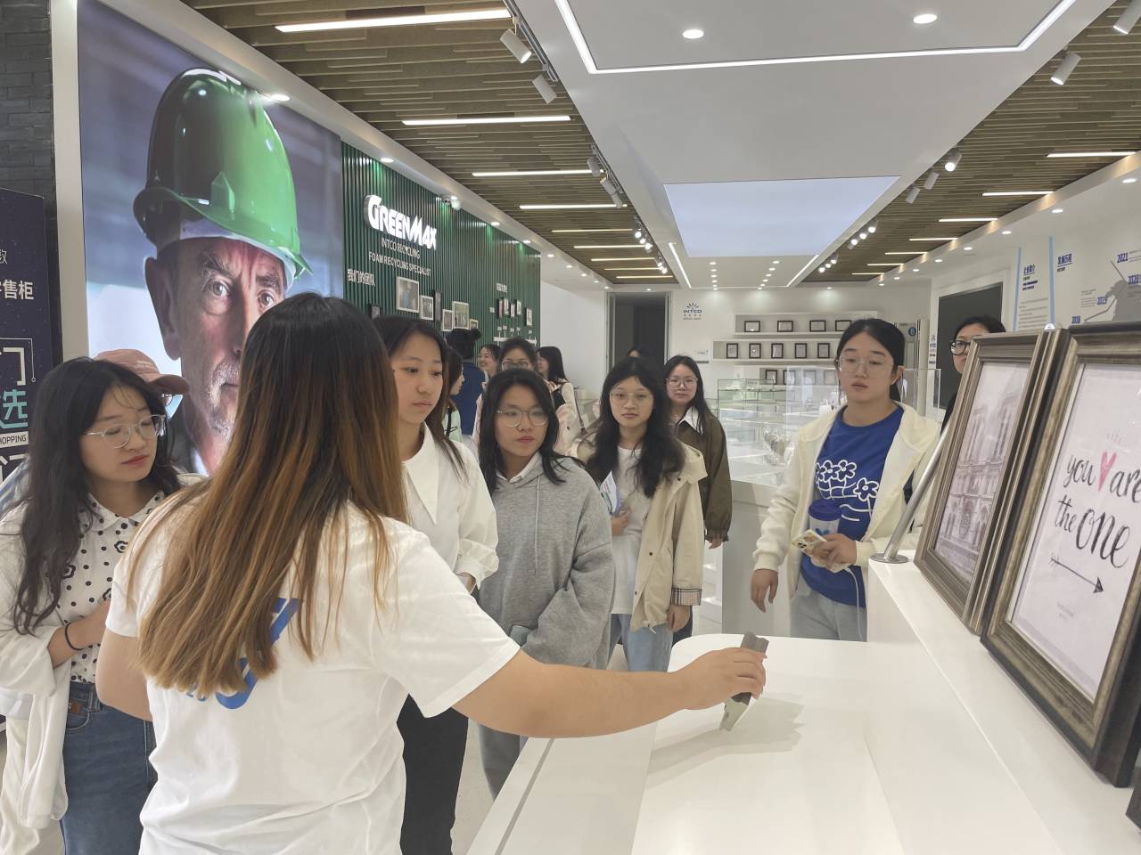 1696817130245305.jpg 8888.jpg