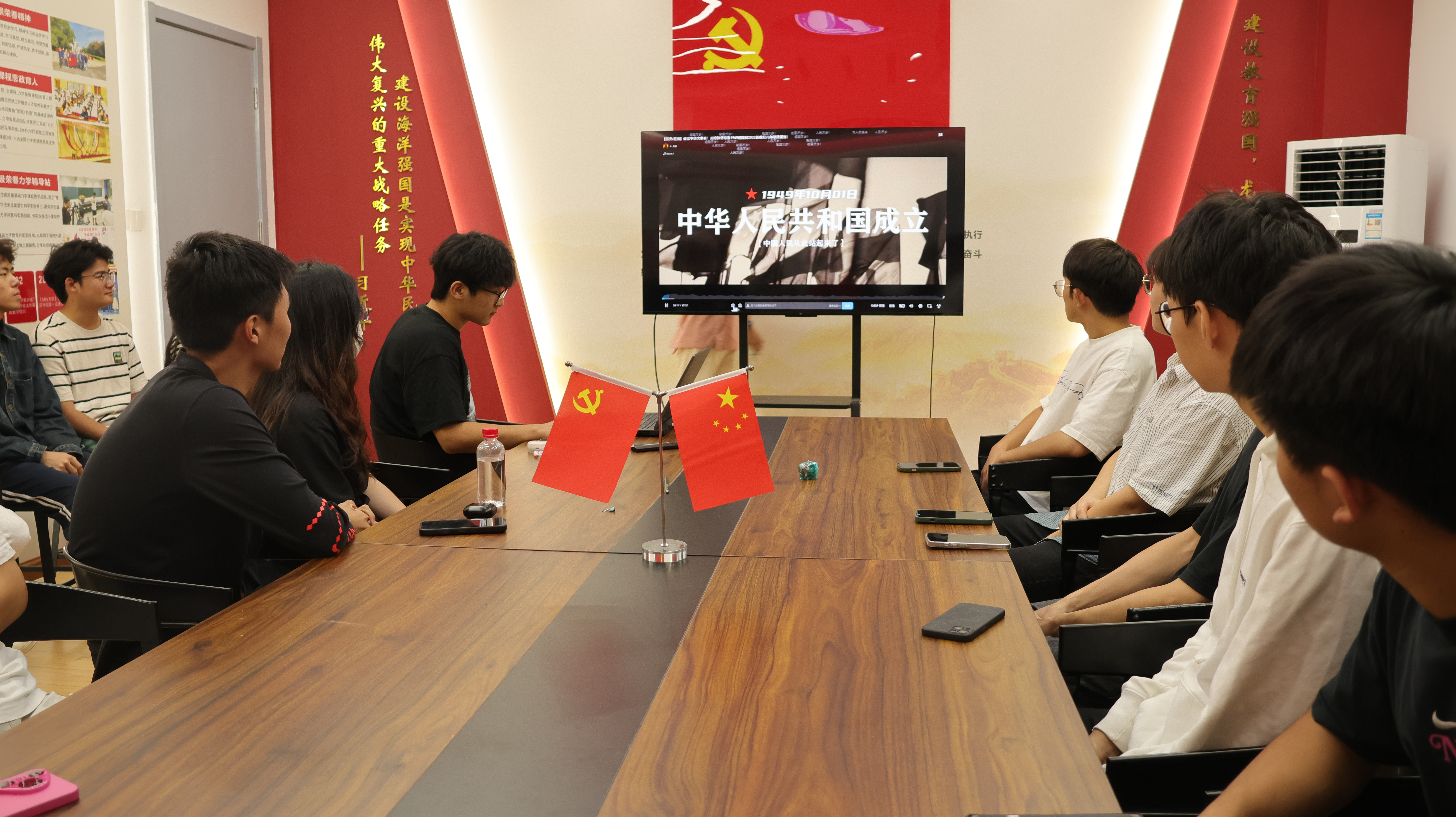 1727669724411529.jpg 1727669724411529.jpg