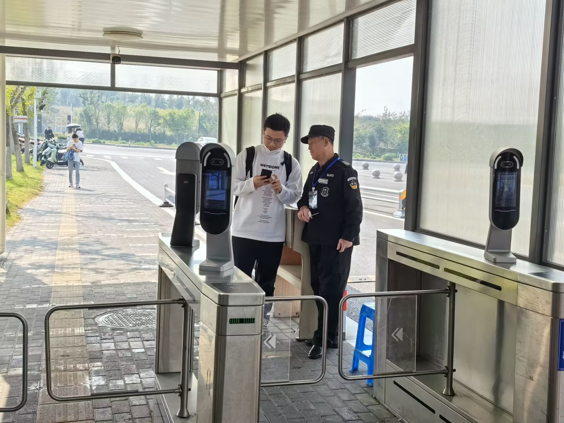 1698387713916994.jpg 校庆Image_1698289279279.jpg