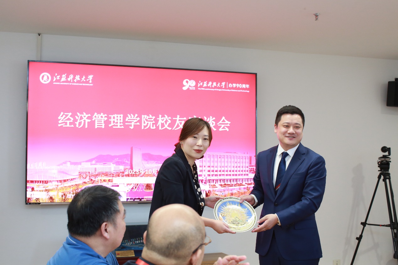 1698398214629561.jpg 5.jpg