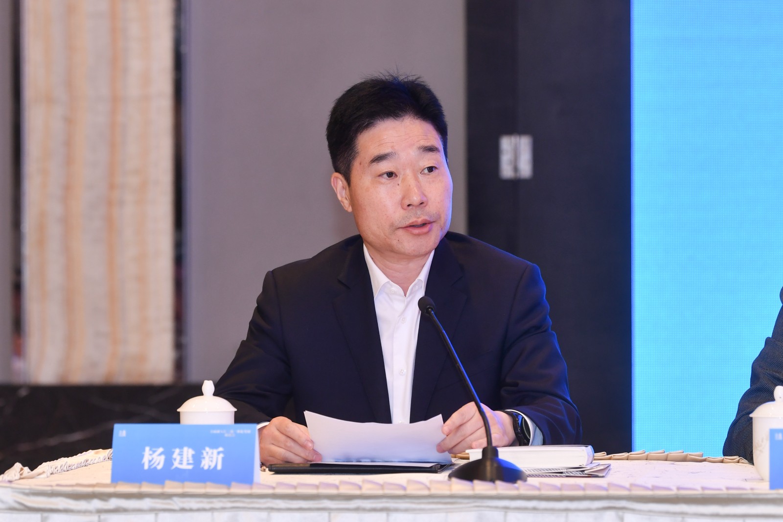 1745314370561865.jpg 全面融入长三角一体化发展座谈会2.jpg