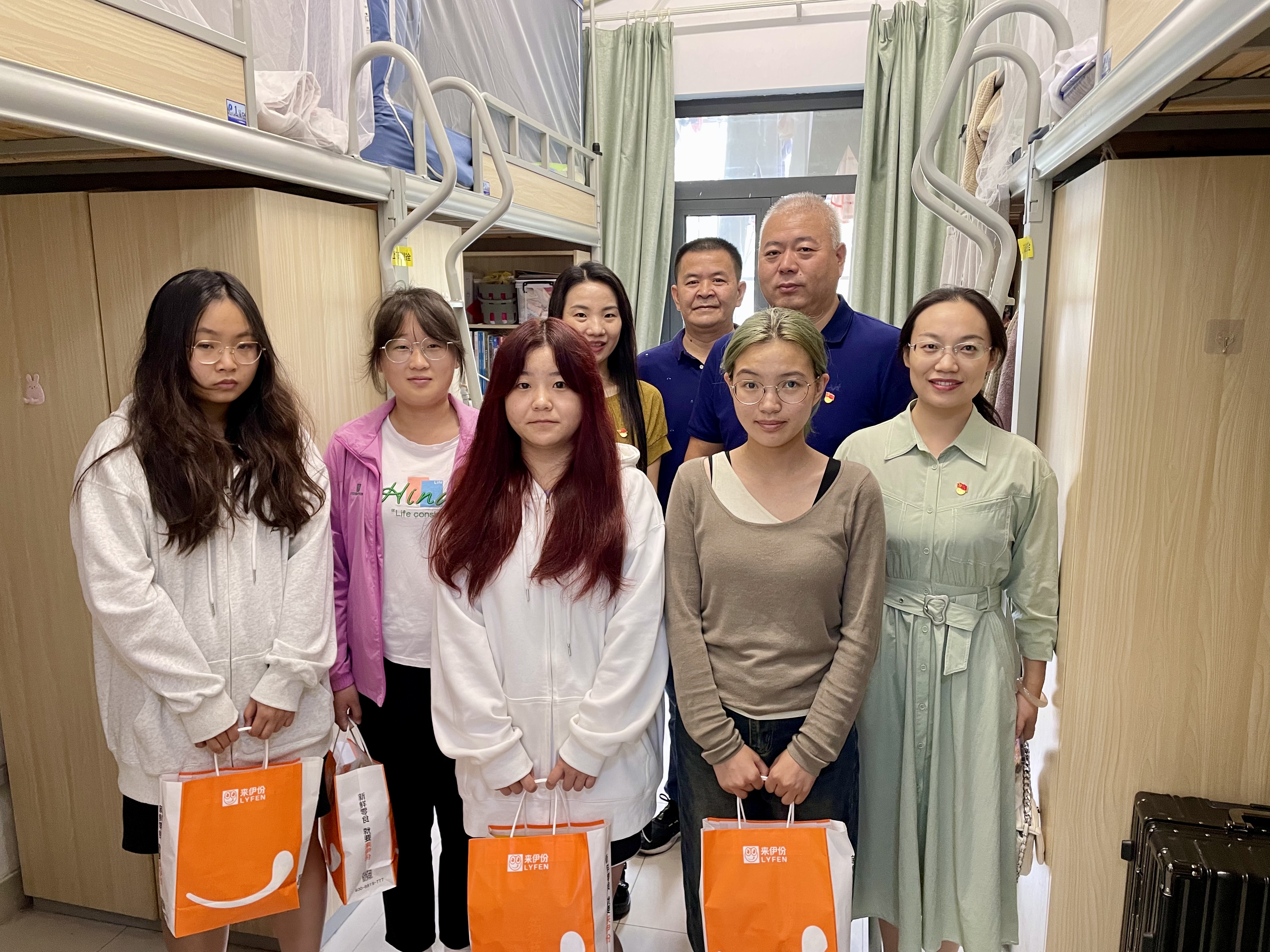 1695974782169780.jpg 2.jpg