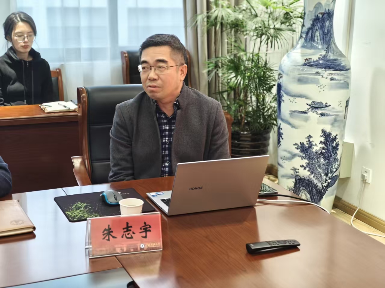 1733584037162729.jpg 1733584037162729.jpg