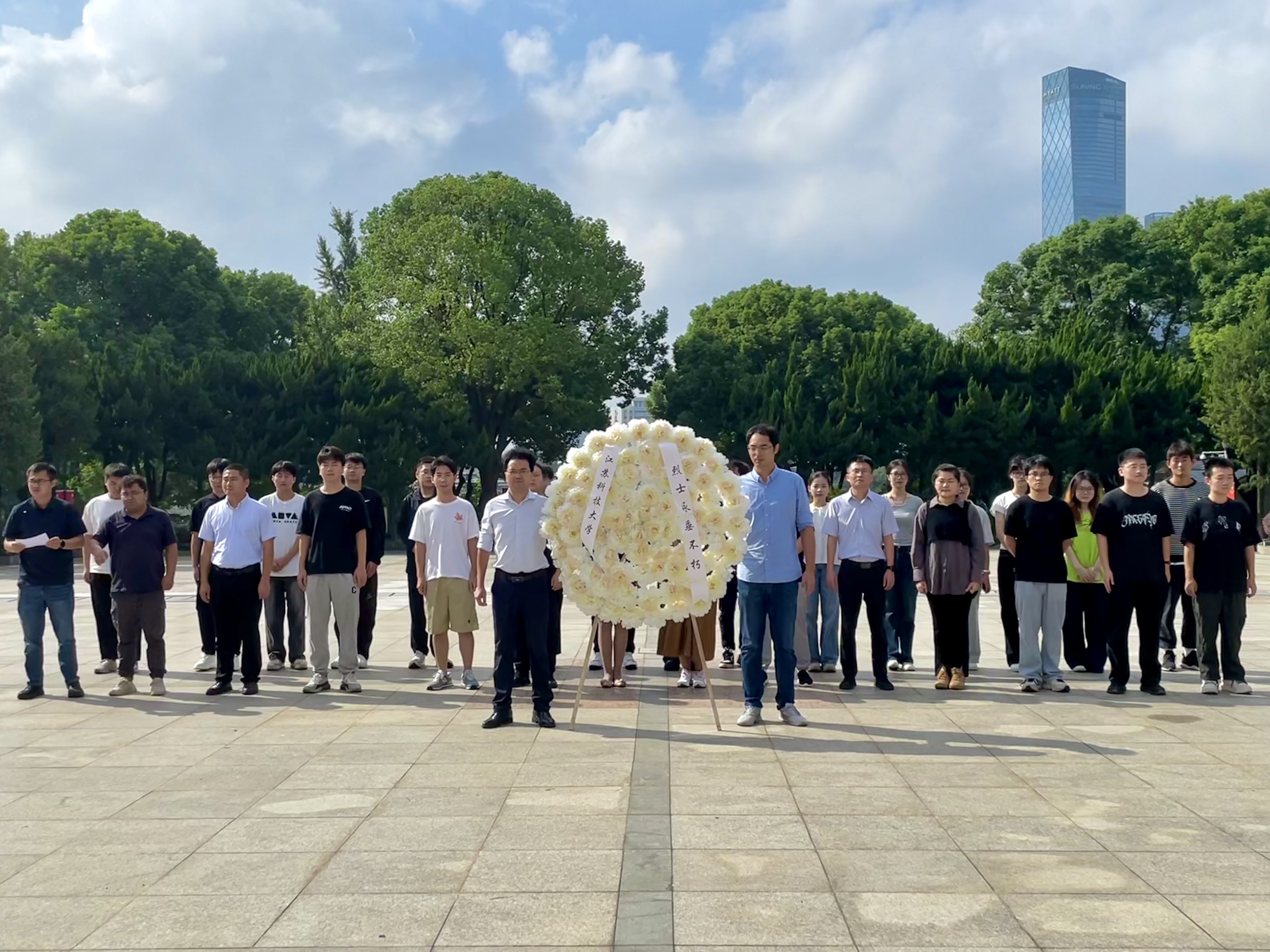 1727665051994076.jpg 1727665051994076.jpg